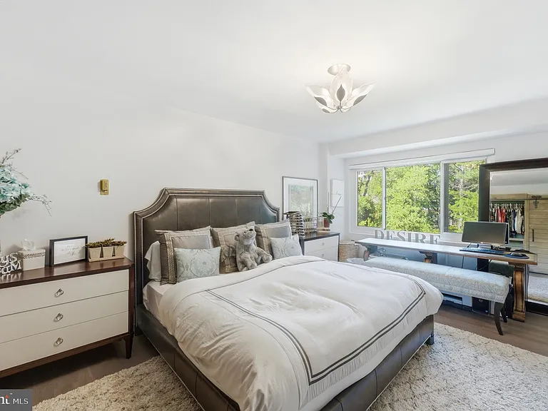 4201 Cathedral Ave NW #903W — Photo 33