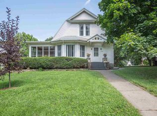 2520 Fulton Ave, Davenport, IA 52803