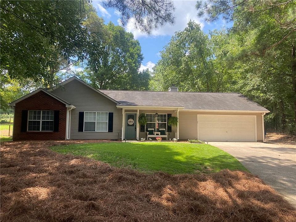 1st image of 2490 Amber Hills Dr