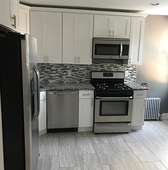 12 Madison Ave — Photo 3
