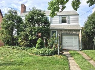 16249 13th Ave, Flushing, NY 11357