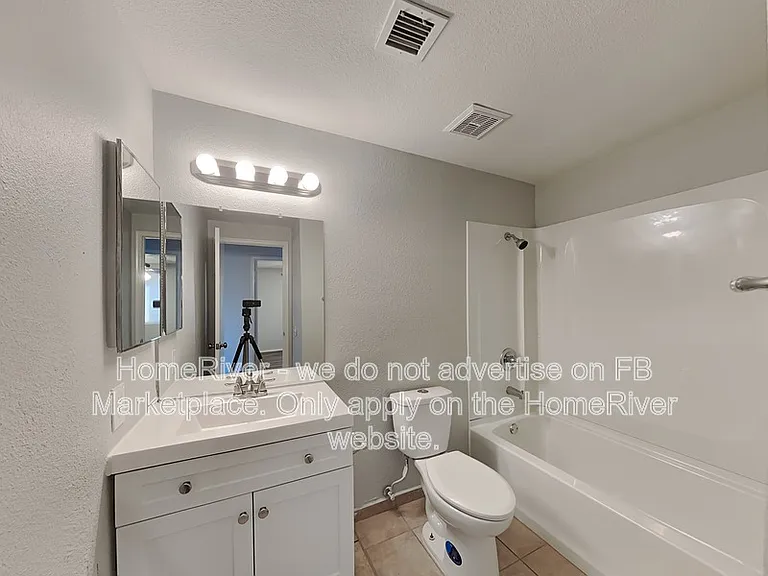15426 N 61st Dr — Photo 9