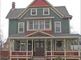 90 Garfield St, Springfield, MA 01108