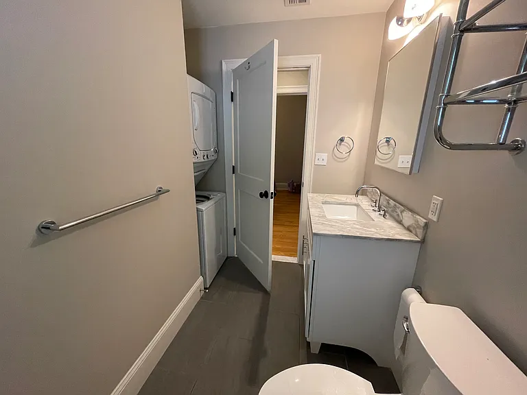 178 Brooks St #1 — Photo 20