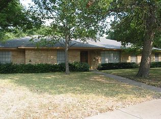 1522 Cypress Dr, Irving, TX 75061
