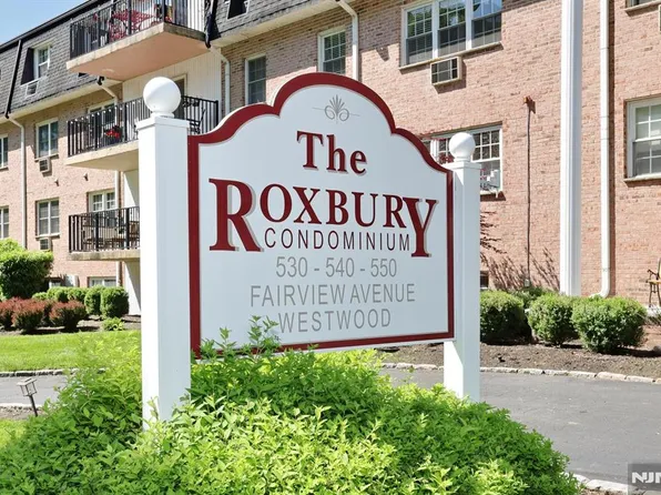 530 Fairview Ave APT 300, Westwood, NJ 07675