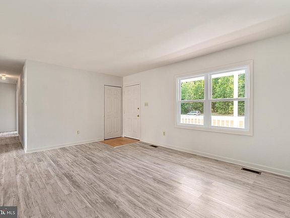 2nd image of 7737 Curtis Ln