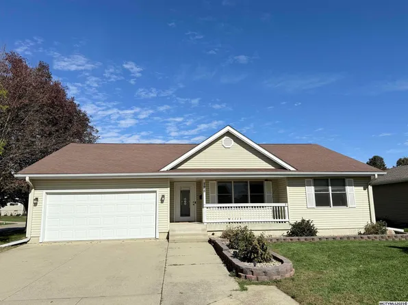 728 S Monroe Ct, Mason City, IA 50401