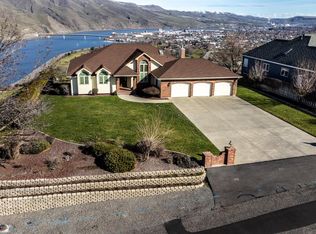 2530 Valleyview Dr, Clarkston, WA 99403