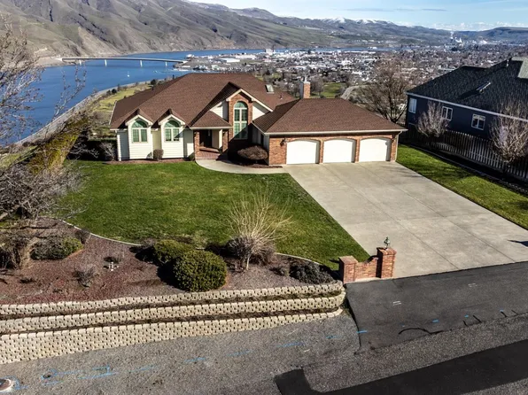 2530 Valleyview Dr, Clarkston, WA 99403