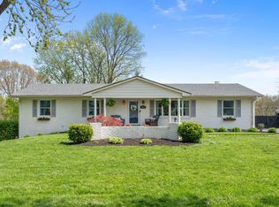 2038 Williamsburg Rd, Lexington, KY 40504