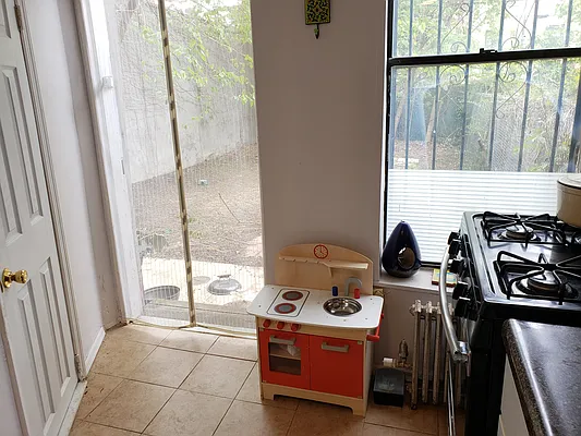Rented by Signature Property Realty | media 22