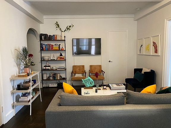 3rd image of 24 5th Ave APT 929