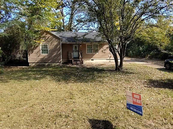 2nd image of 4006 E Whitehaven Park Cir