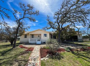 105 Peggy Dr NW, Mountain Home, TX 78058