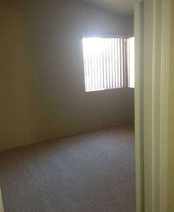 5th image of 9411 Warwick Dr
