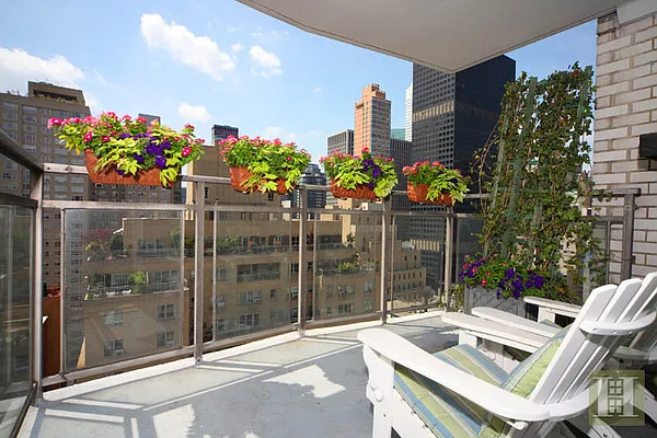 Sold by Halstead Real Estate | media 13