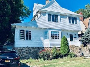 12 Merton St, New Rochelle, NY 10801