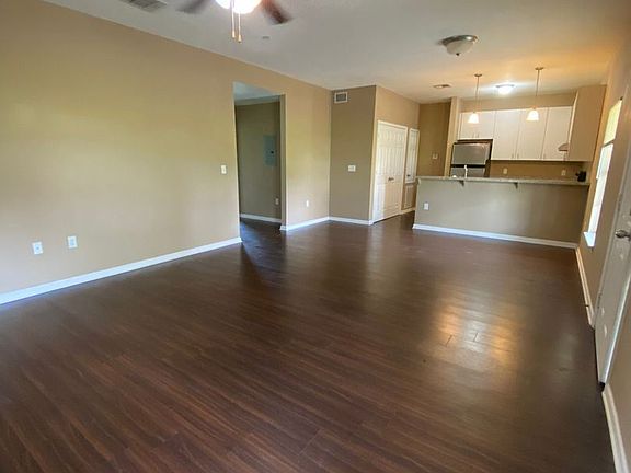 2nd image of 2020 Elms St Unit 14