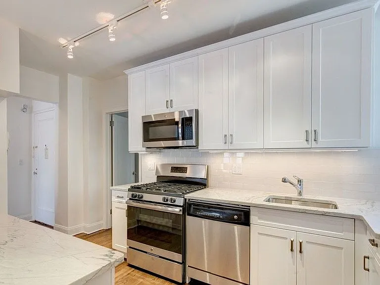 222 W 83rd St #11A — Photo 5
