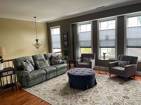 2nd image of 3007 Imperial Oaks Dr