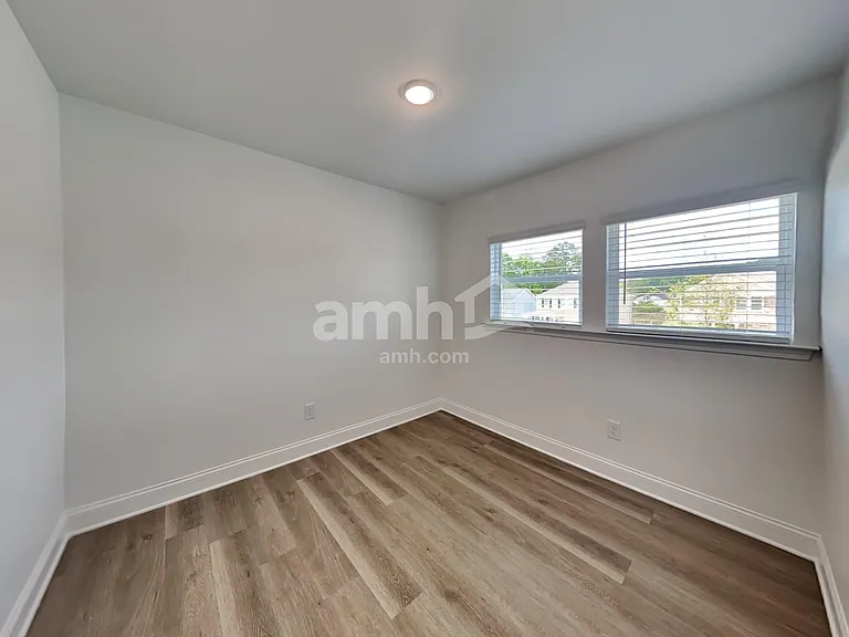 1344 Soapstone Rd — Photo 10
