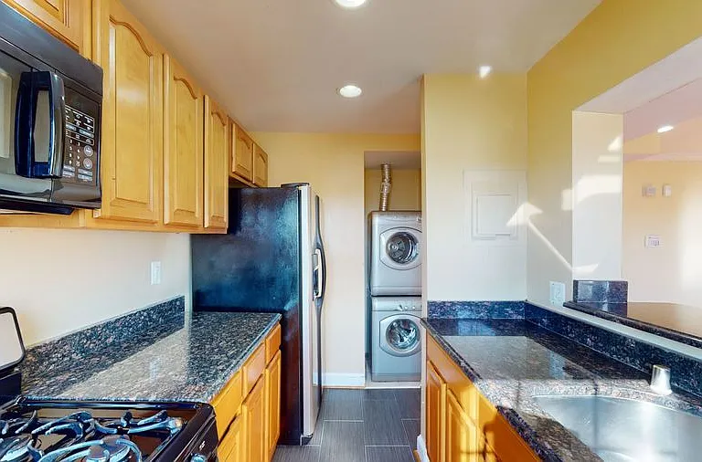 3868 9th St SE #301 — Photo 5