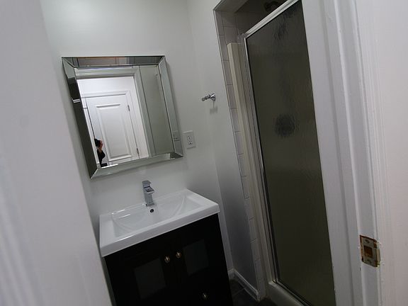 4th image of 13 Mervin St Floor 1