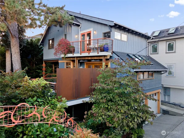 2340 42nd Avenue E, Seattle, WA 98112