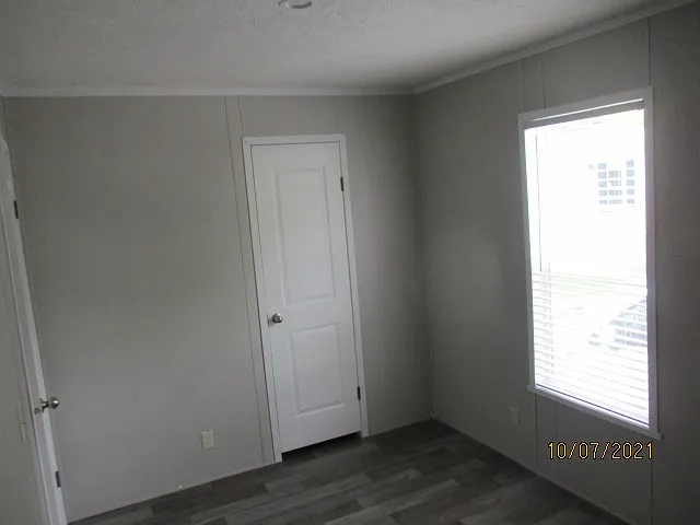 913 Moss Ave — Photo 38