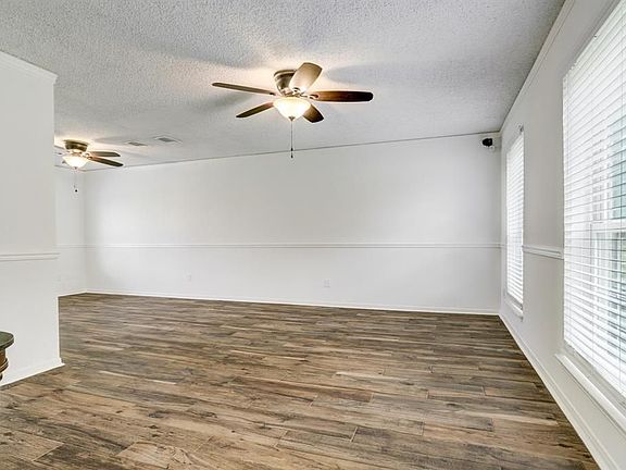 5th image of 3018 Lakefield Way