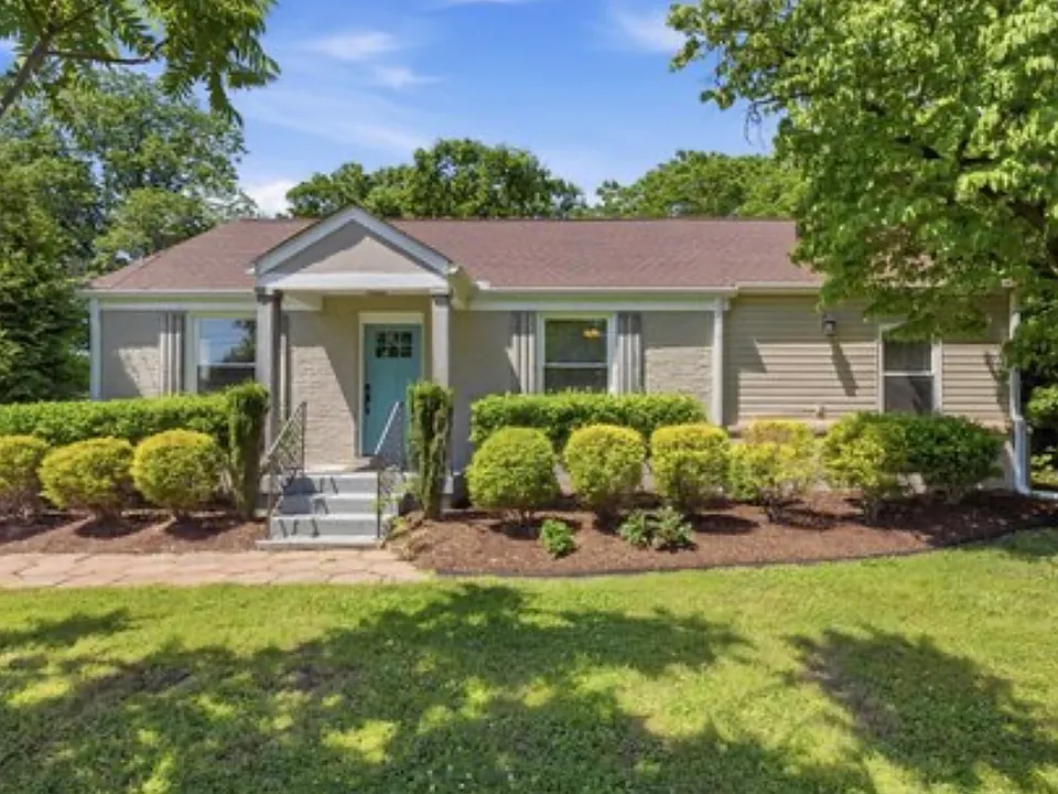 2411 Milton Dr