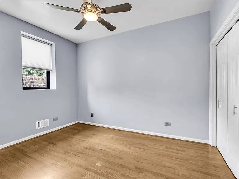 841 W 33rd St #1R — Photo 8