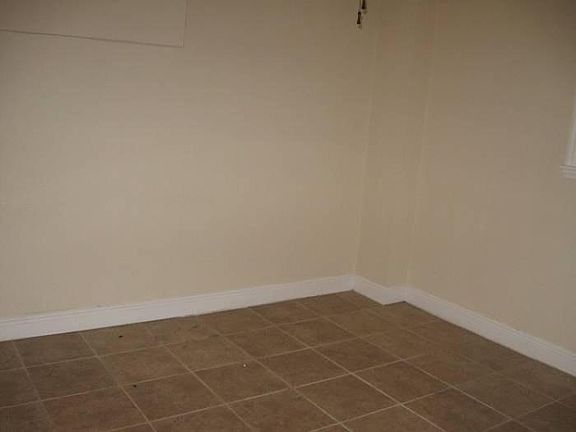 5th image of 629 W Pensacola St APT 5