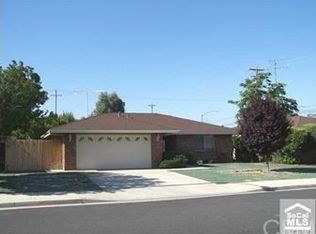 525 Monterey Pl, Hemet, CA 92543