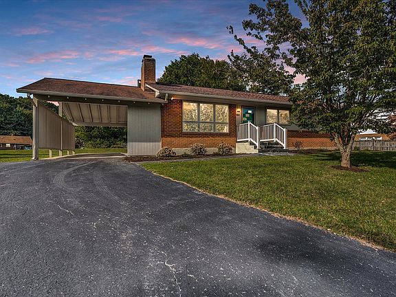 2nd image of 2101 Sorrel Ln