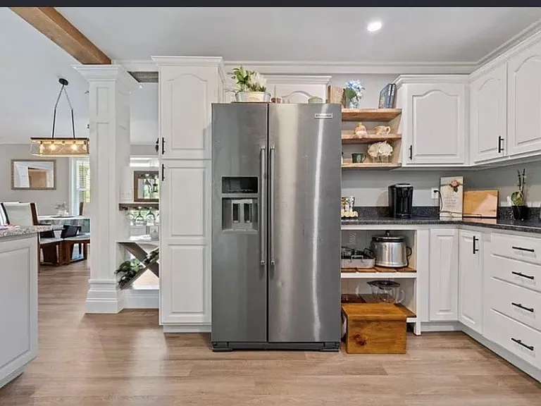 3704 Hilldale Dr NE — Photo 9
