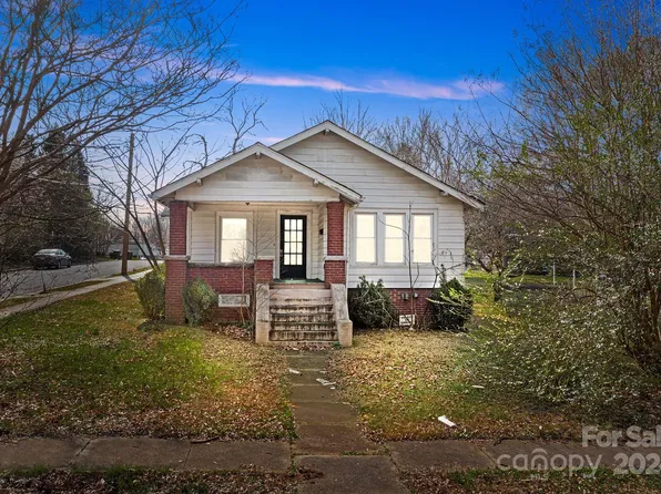 229 N Yadkin Ave, Spencer, NC 28159