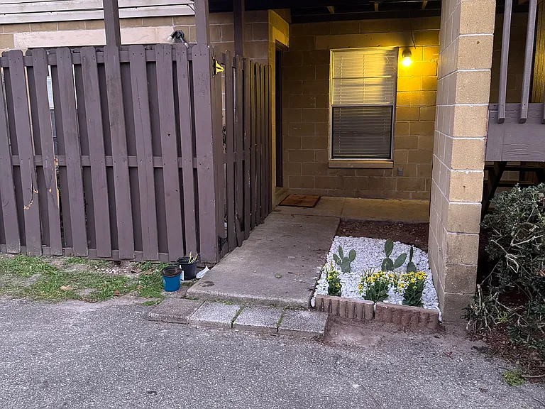 3924 SW 26th Dr #3 — Photo 18