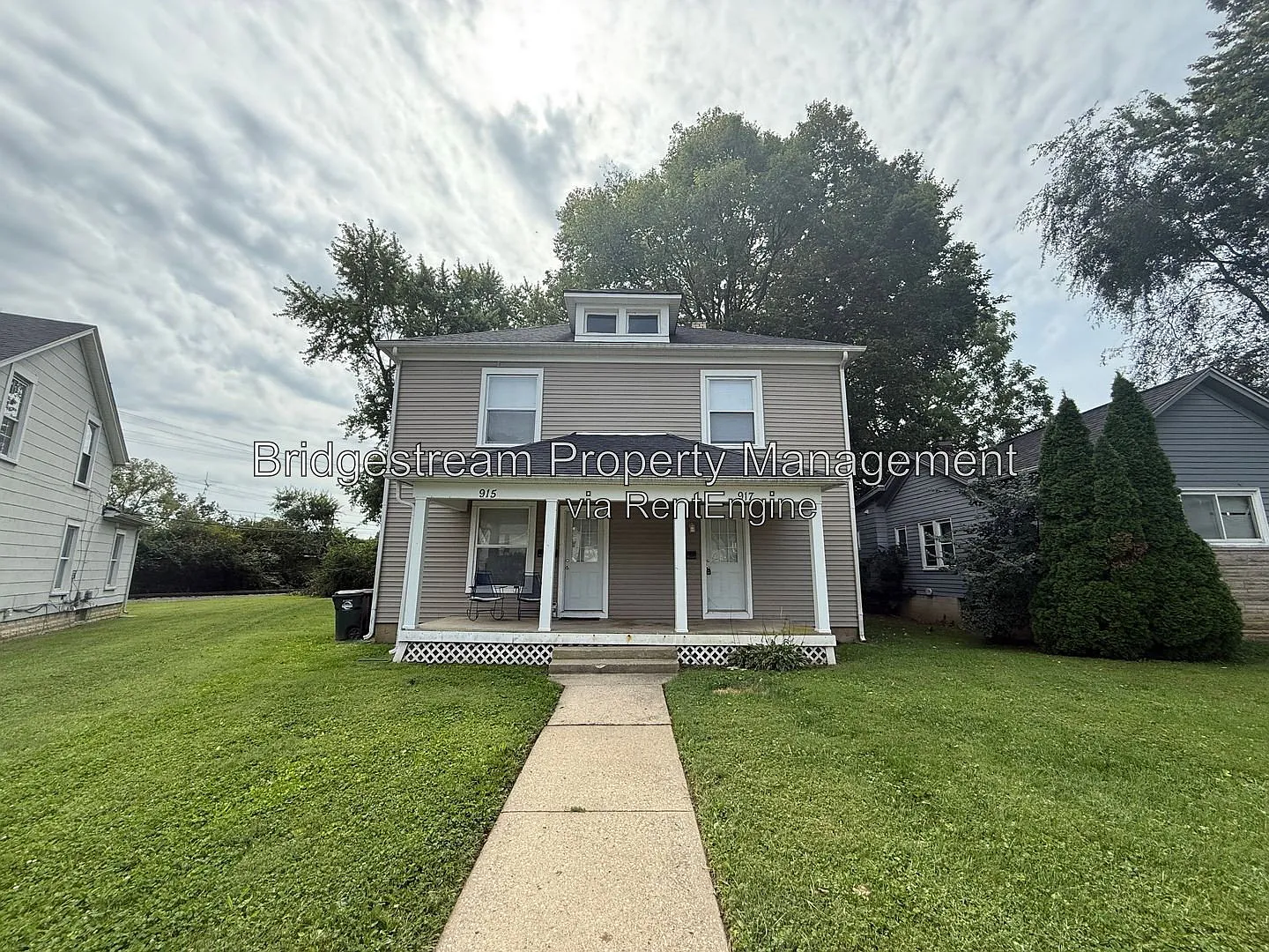 2 bed, 1.0 bath, 1000 sqft, $1,095 — Photo 1