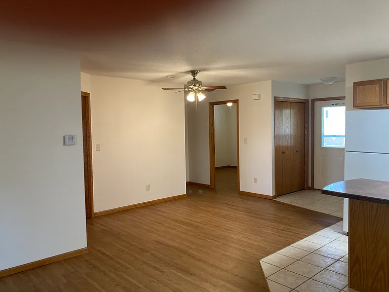 209-211 Poplar Ave — Photo 4