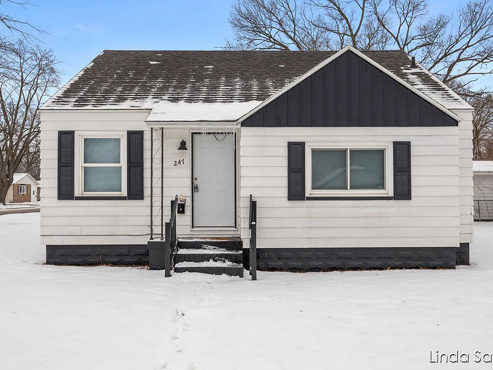 1st image of 247 E Delano Ave