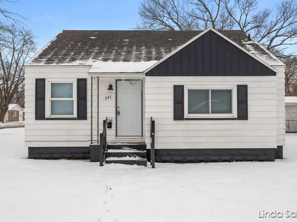 247 E Delano Ave, Muskegon Heights, MI 49444