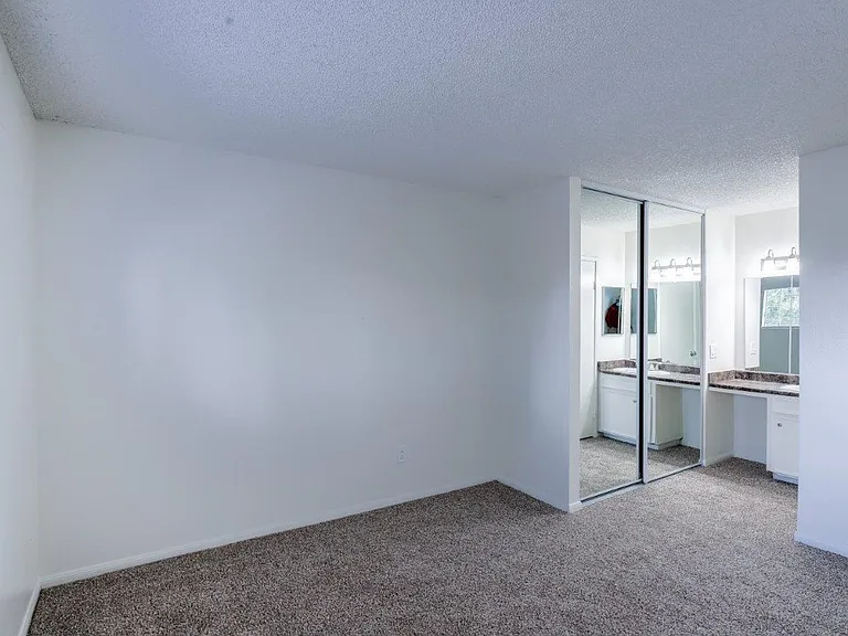 Parkview Poway Apartments — Photo 52