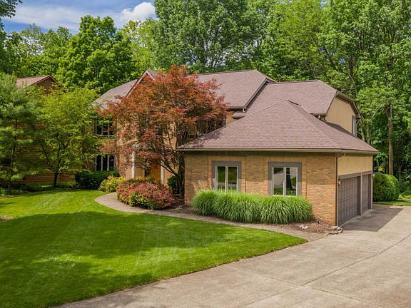 2nd image of 5742 Rushwood Dr