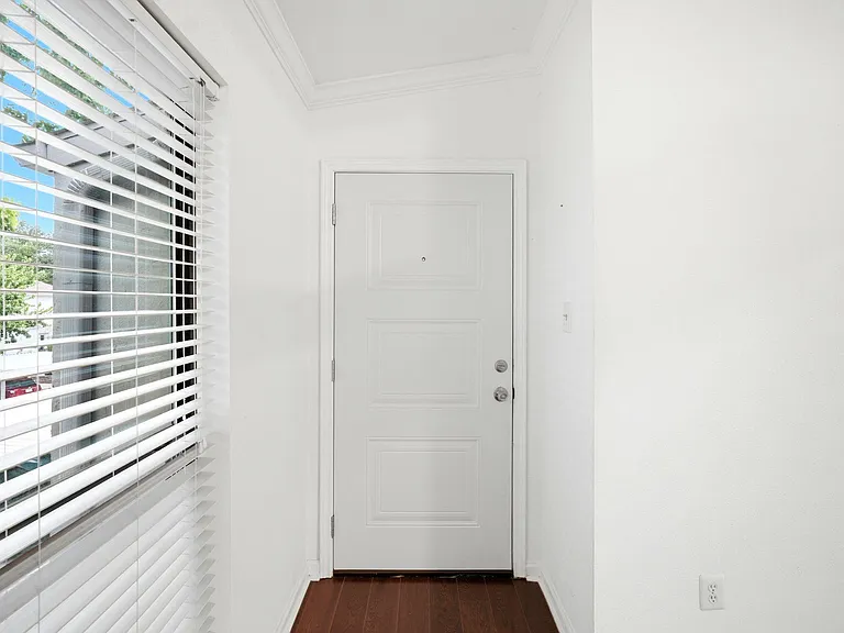 2425 Augusta Dr #22 — Photo 7