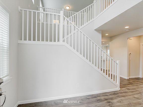 3rd image of 1107 NW Rhythm Street
