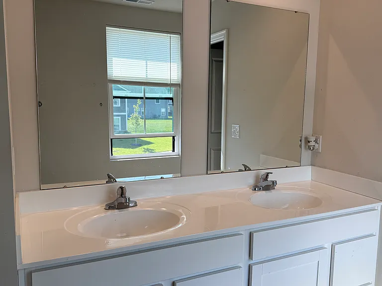 1730 Cascades Dr — Photo 28
