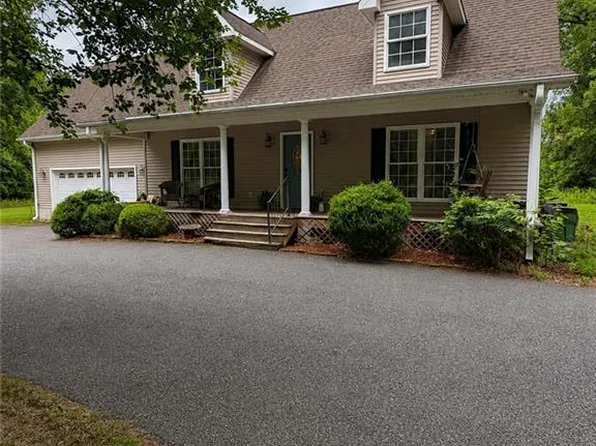 5494 T C Walker Rd, Gloucester, VA 23061