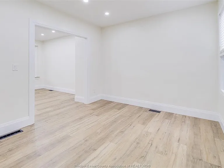 116 Elm Ave — Photo 14
